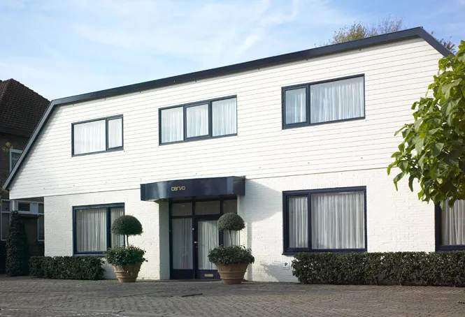 Exterieur Cervo Promotion pand in Bussum